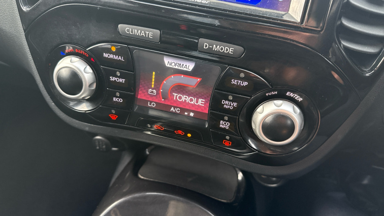 Nissan Juke 1.5 dCi N-Connecta 5dr Diesel Hatchback